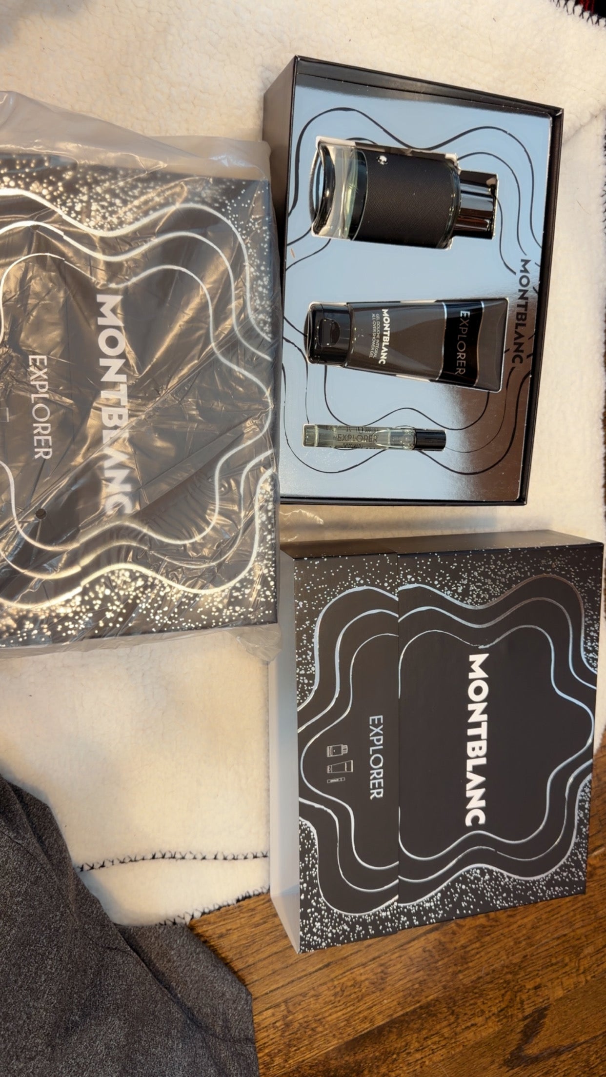Montblanc Explorer – Luxury Men’s Fragrance Gift Set (3-Piece Set)